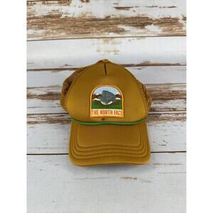 The North Face Trucker Hat – Snapback – Patch Logo – Black/White – Pre-owned